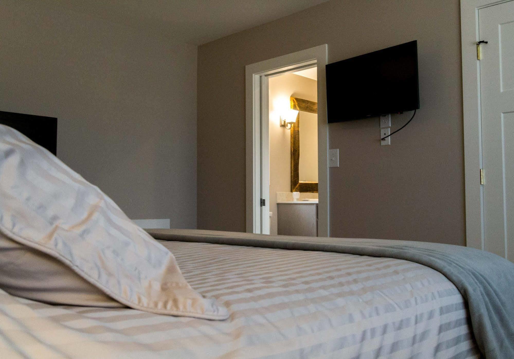Lake Placid Inn: Residences Extérieur photo
